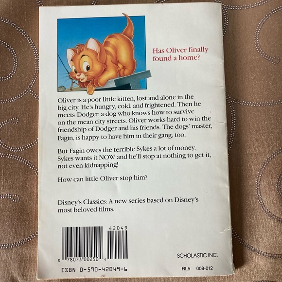 1988 Disney paperback “Oliver & Company” - Picture 2 of 5